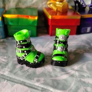 Rainbow High Buckle Boots